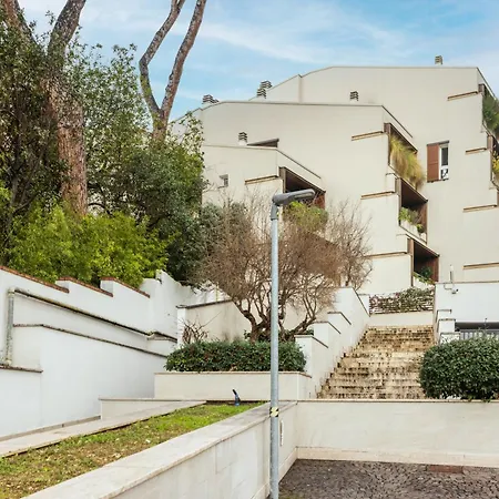 The Poolside House - New 2 Bedroom With Terrace Daire *