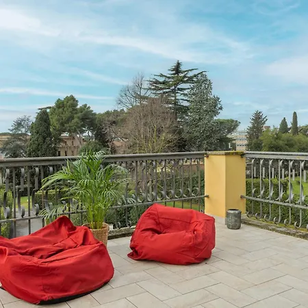 The Poolside House - New 2 Bedroom With Terrace Daire *