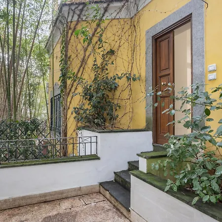 The Poolside House - New 2 Bedroom With Terrace Rome